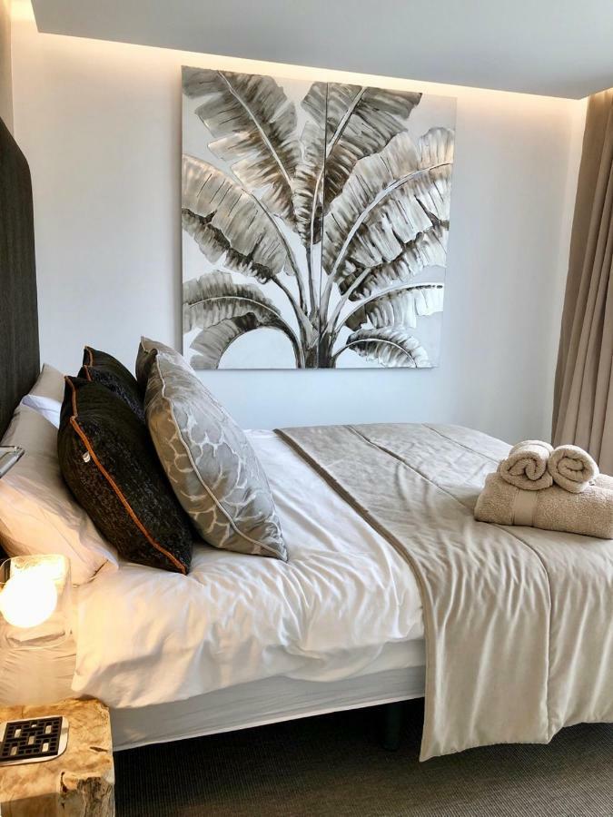 Luxury Apartment In La Isla, Walking Distance To Puerto Banus Marbella Exterior foto