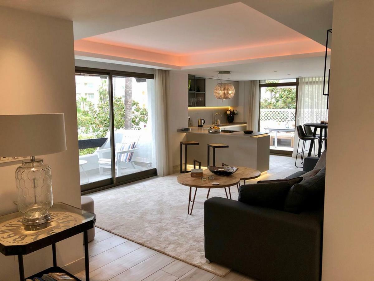 Luxury Apartment In La Isla, Walking Distance To Puerto Banus Marbella Exterior foto